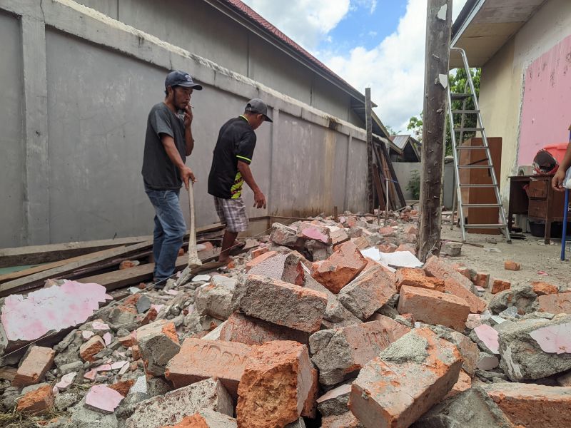 Block Wall Removal in Sacramento, CA